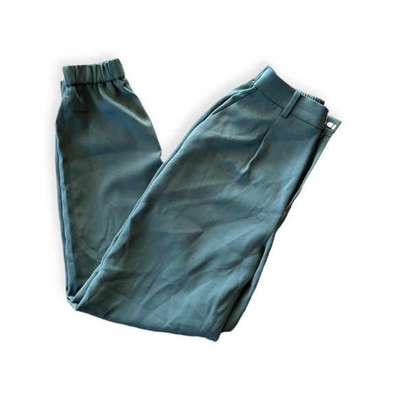 Uniqlo casual pants  XXS jogger style - Picture 3 of 7